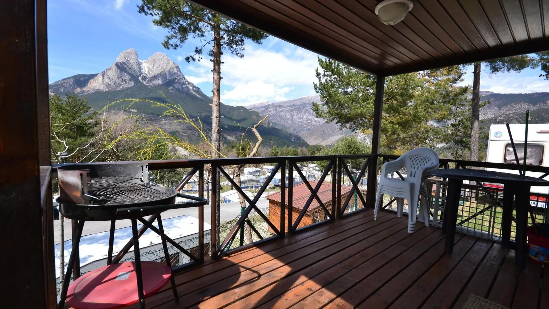 Wecamp Pedraforca Hotel Saldes Holiday park