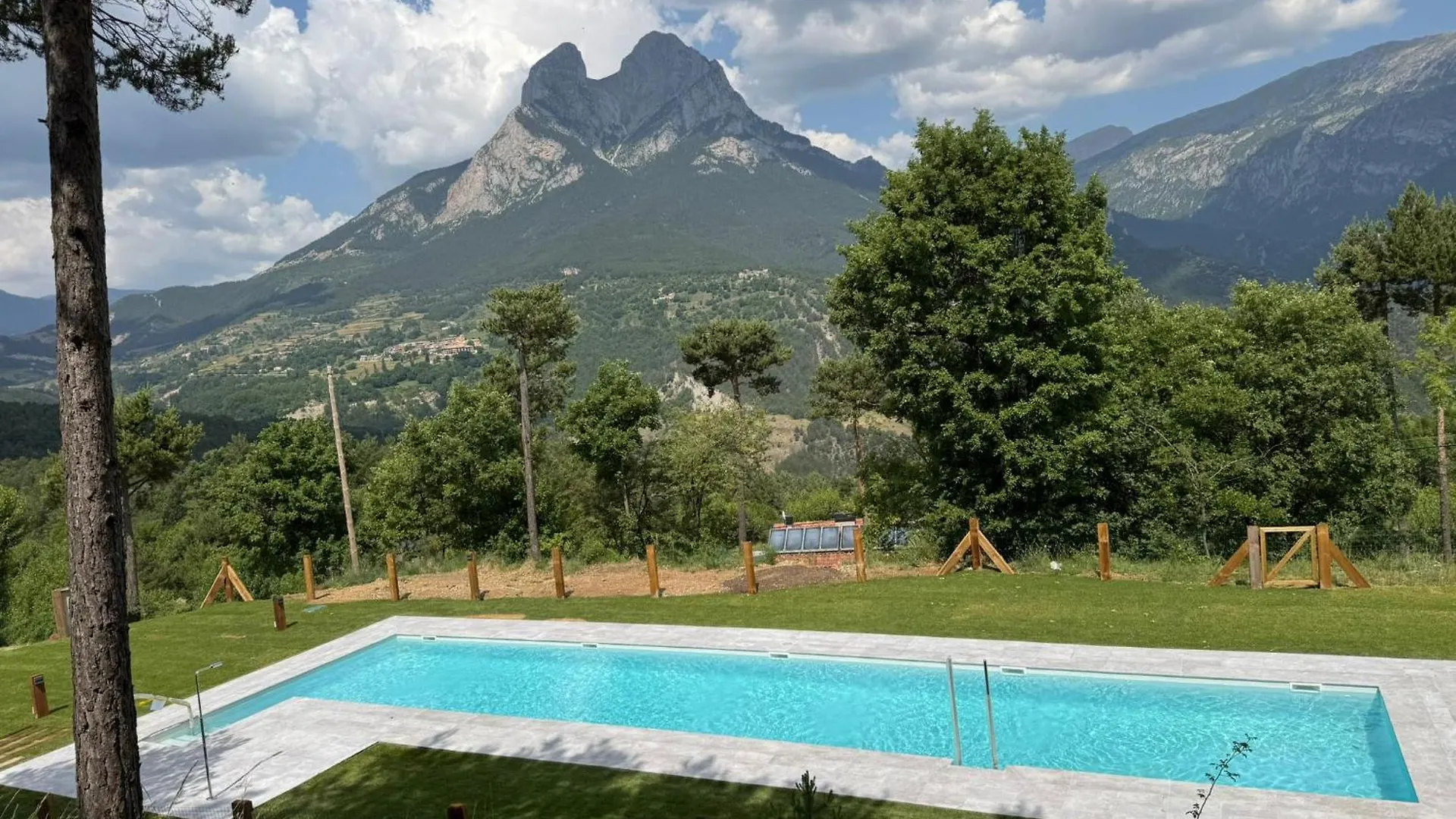 Wecamp Pedraforca Hotel Saldes